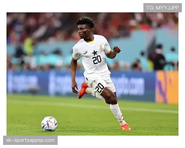 库杜斯：从中场新星到前场核心的角色进化分析